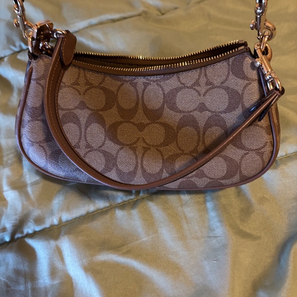 Coach small crossbody/shoulder bag - Picture 3 of 5